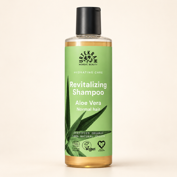 URTEKRAM Organik Aloe Vera Canlandırıcı Şampuan 250 ml – stüdyo çekimi