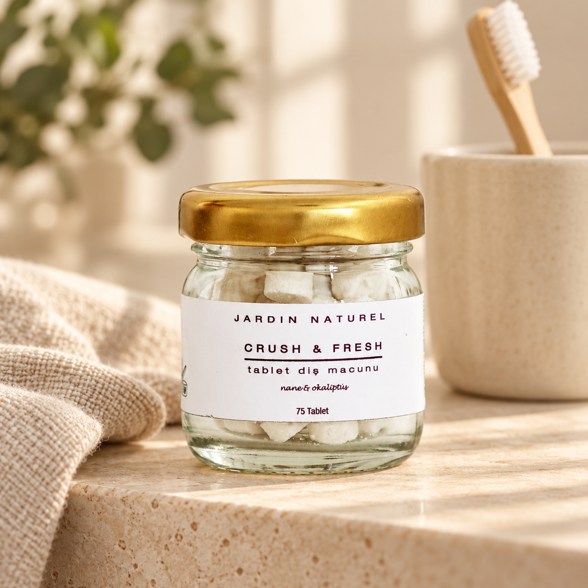 JARDIN NATUREL Crush & Fresh Diş Macunu Tableti Nane Okaliptus 75 adet – sunum önerisi