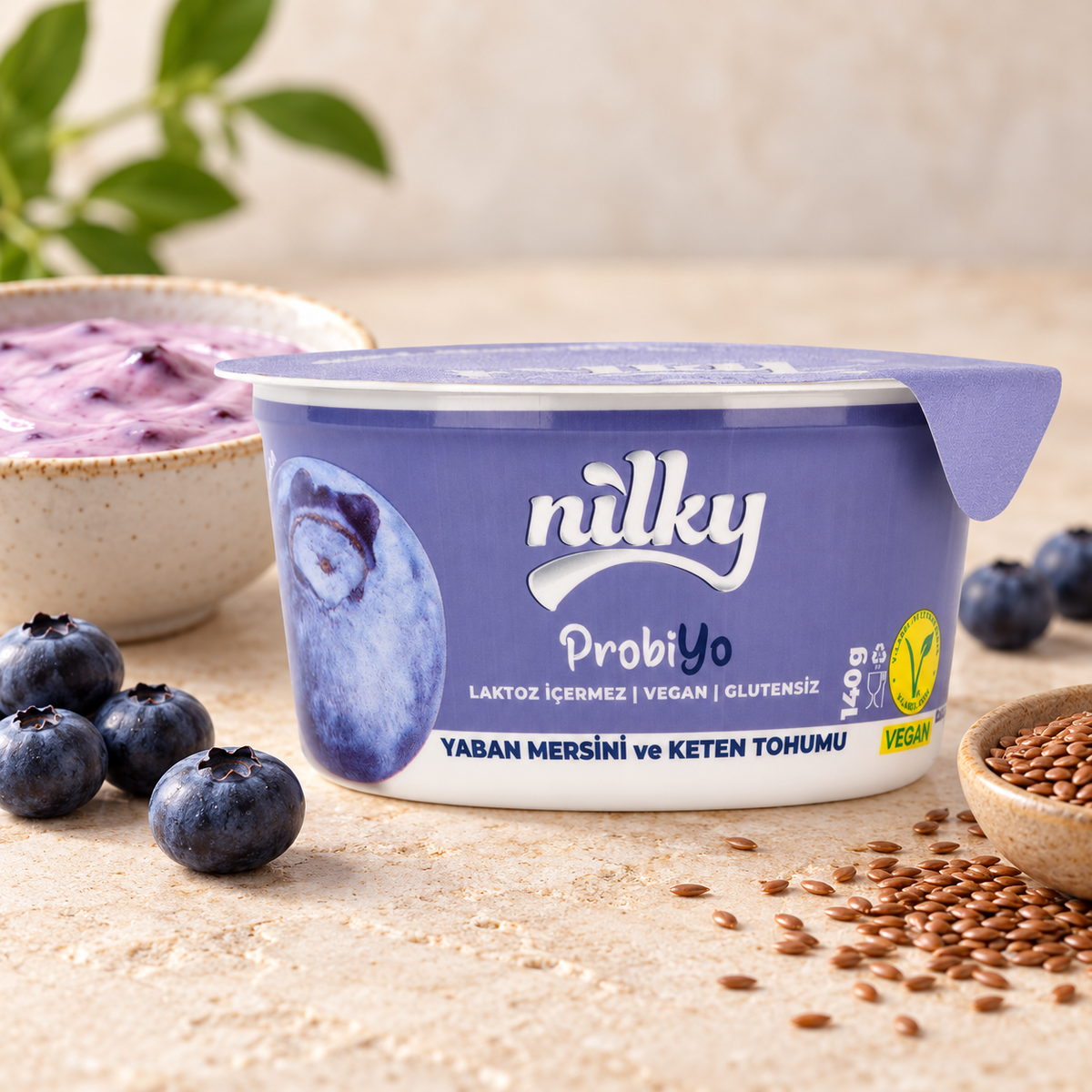 NILKY Yaban Mersini ve Keten Tohumlu Probiyo 140 g (Meyveli Yoğurt Gibi) – sunum önerisi