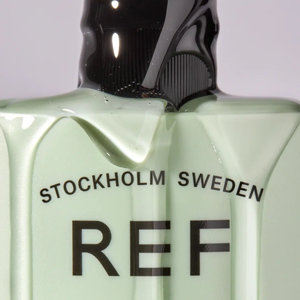 REF Weightless Volume Hacim Kazandıran Şampuan 285 ml