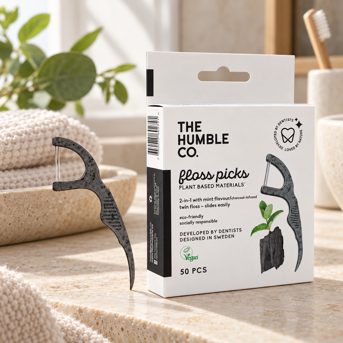 THE HUMBLE CO Kömürlü Kürdanlı Diş İpi – sunum önerisi