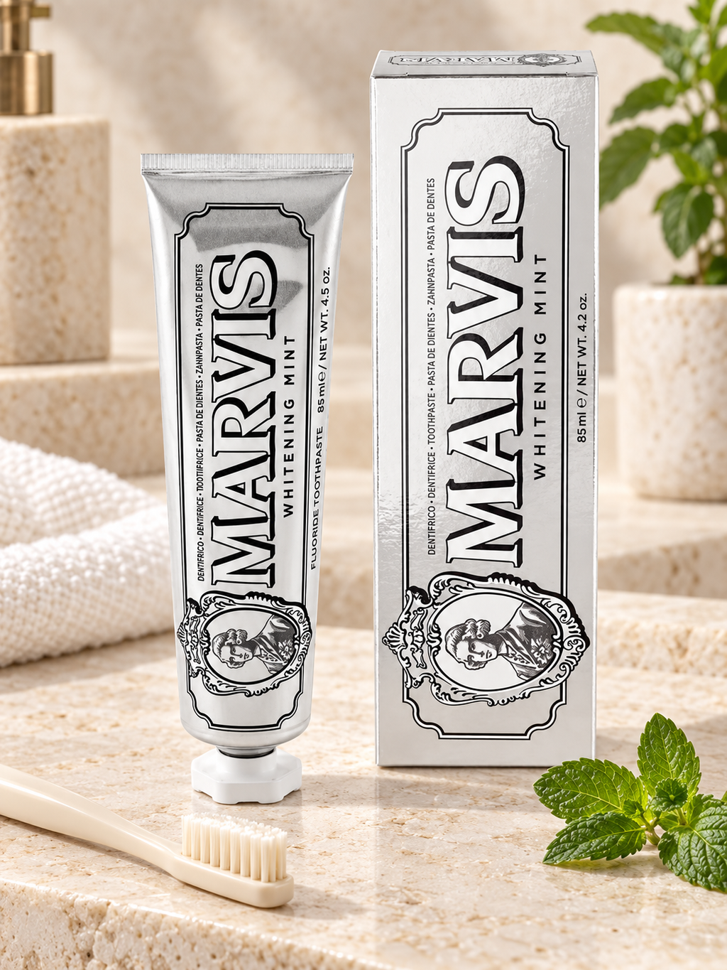 MARVIS Naneli Beyazlatıcı Diş Macunu 85 ml – sunum önerisi