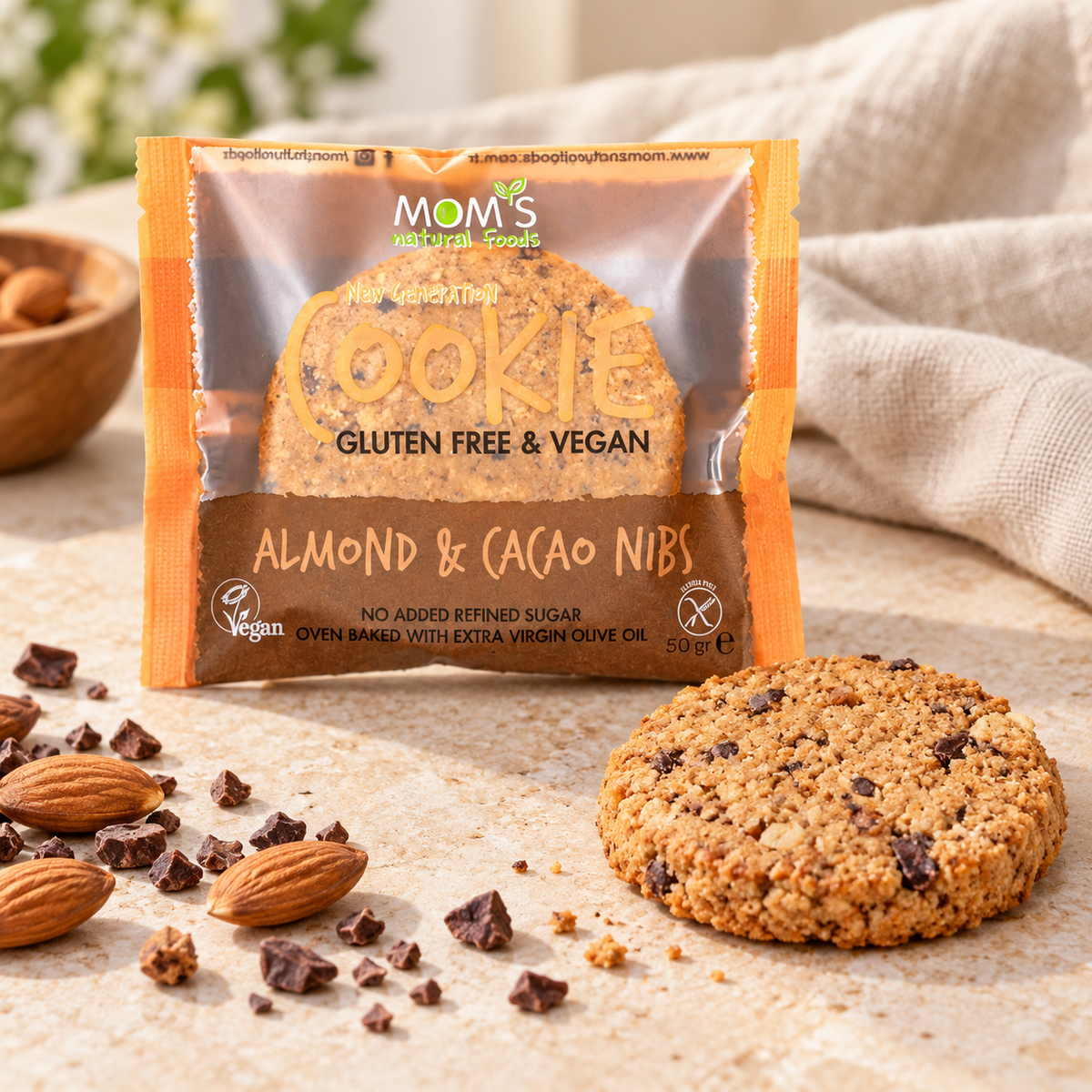 MOM'S Glutensiz Cookie Almond & Cacao Nibs 50 g – sunum önerisi